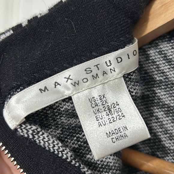 MAX STUDIO tunic sweater. Size 2X - Picture 6 of 7